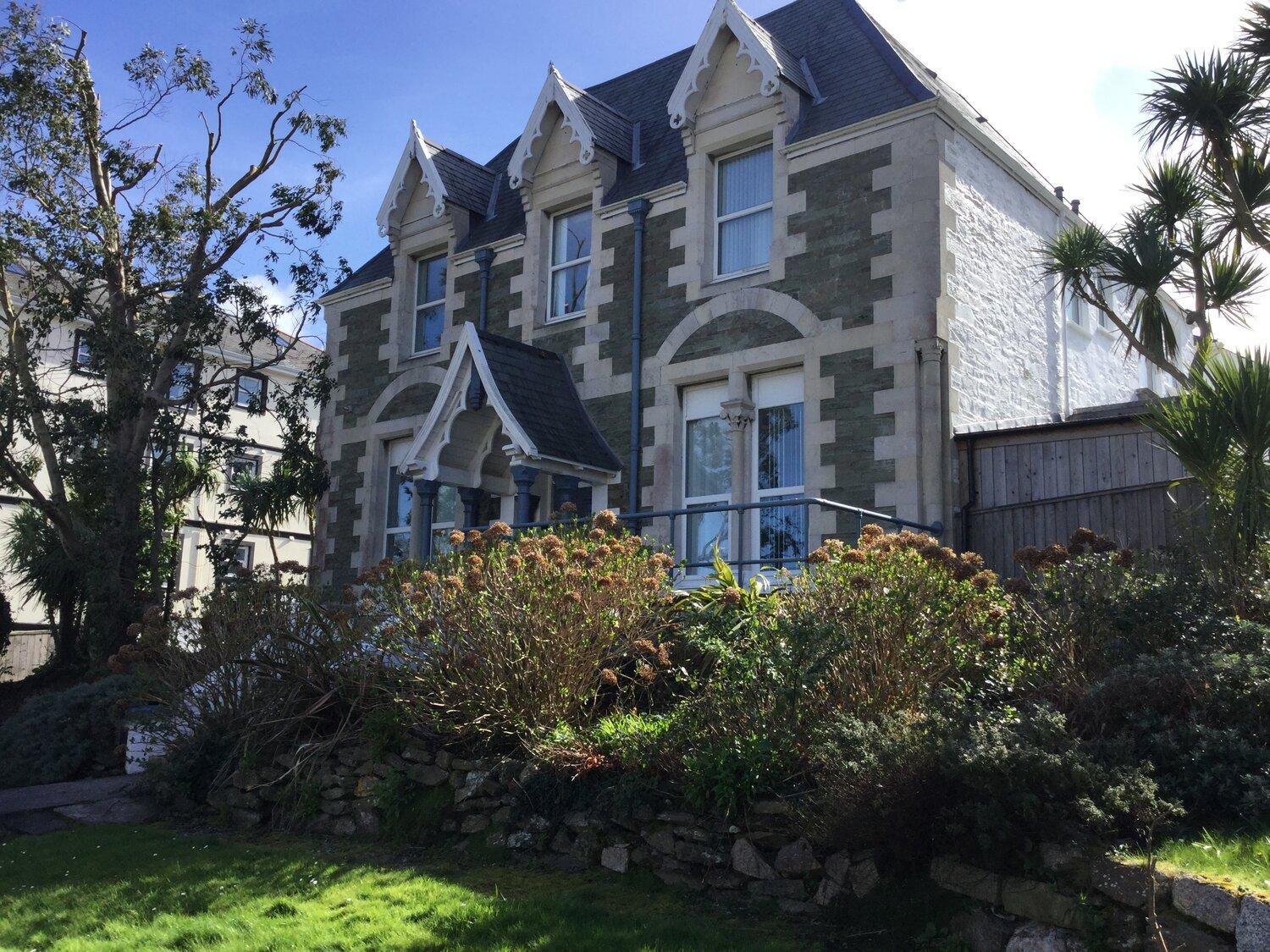 Armyn House Apartments, Your Coastal Escape In Falmouth Kültér fotó