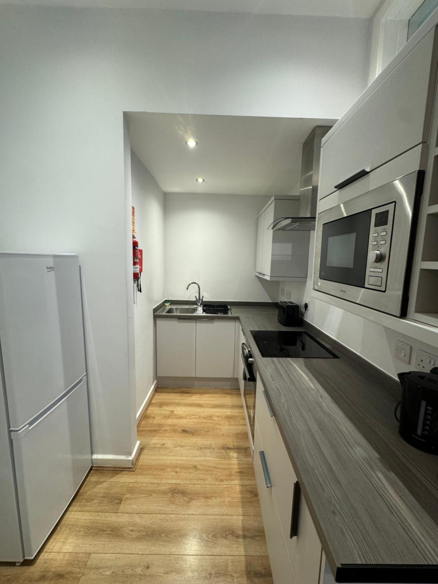 Armyn House Apartments, Your Coastal Escape In Falmouth Kültér fotó
